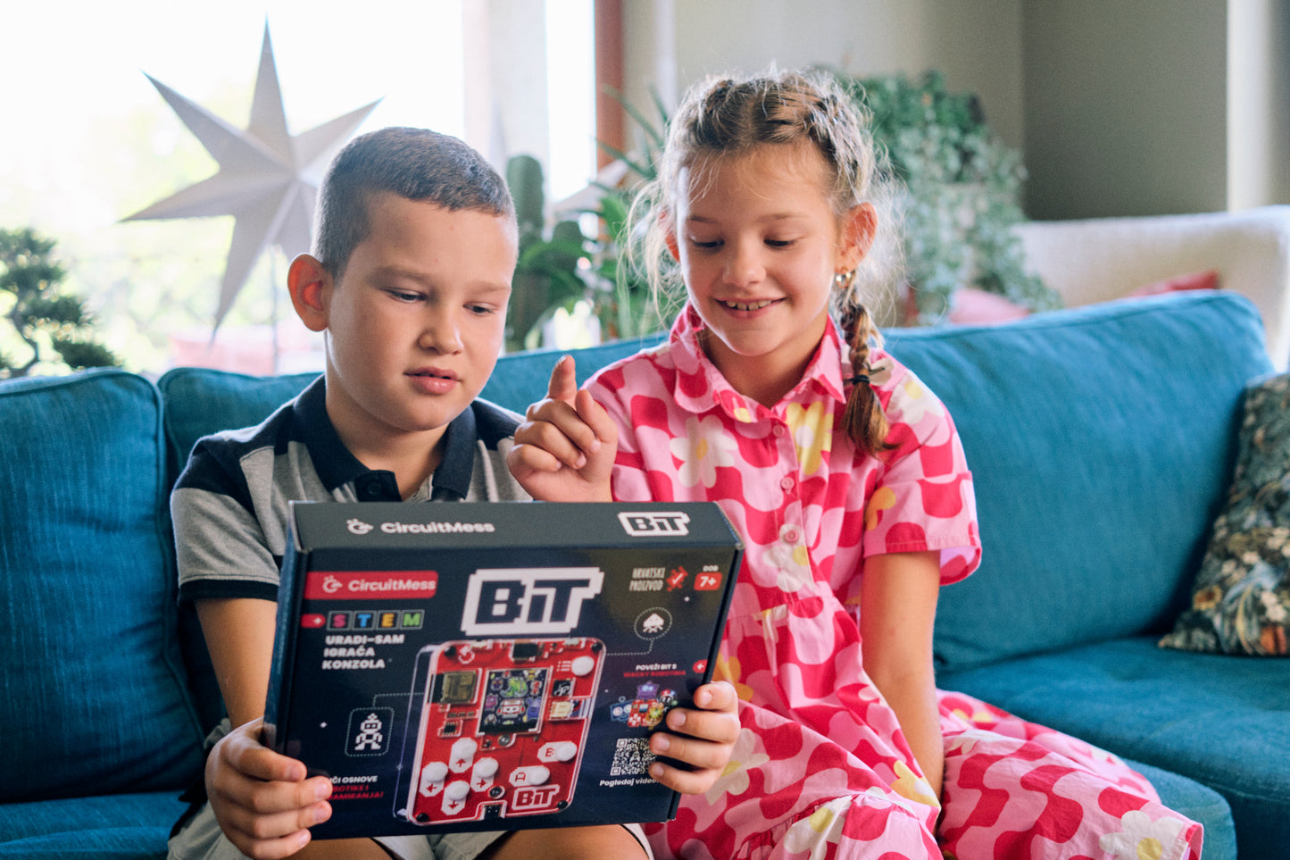 CircuitMess BIT - DIY Games Console